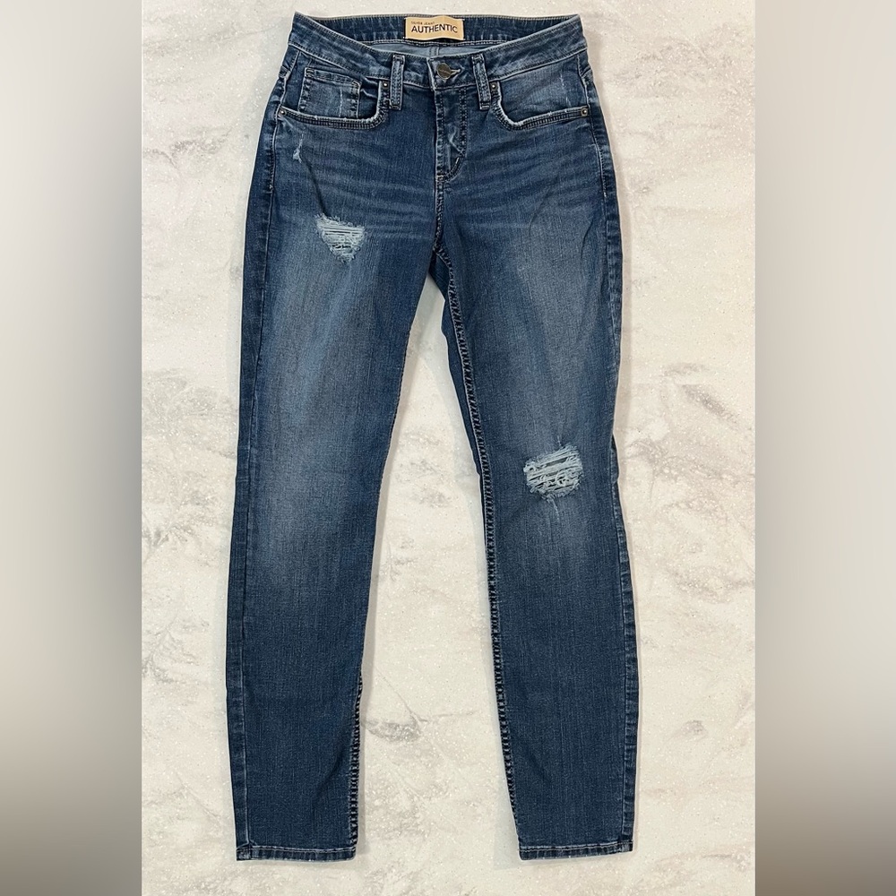 EUC Silver Jeans Curvy Mid Rise Distressed Boyfriend Jeans Size 4 - Picture 5 of 7